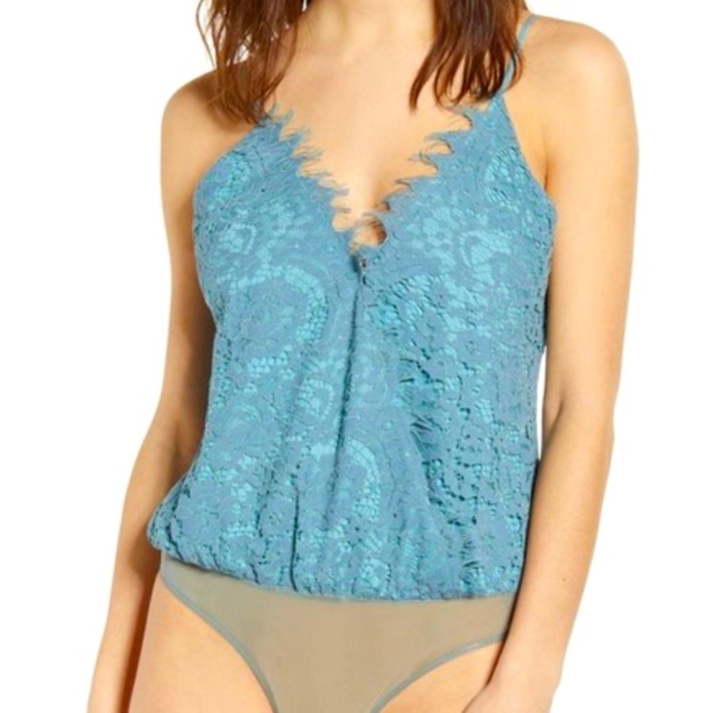 WAYF Lizzie Crossover Lace Bodysuit